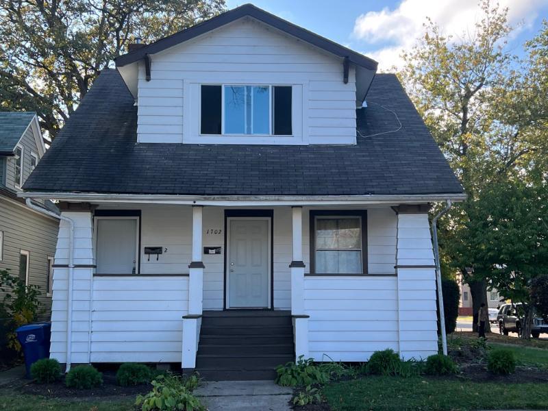 1702 Lincoln Street North Chicago, IL 60064 - Photo 2 of 13