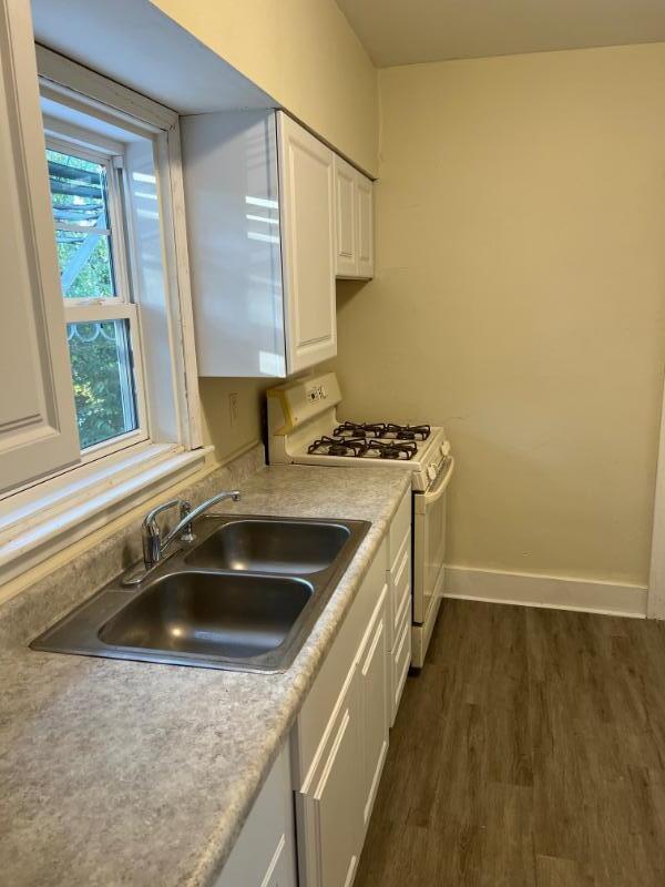 1702 Lincoln Street North Chicago, IL 60064 - Photo 4 of 13