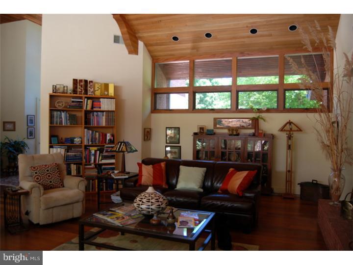 15 Jeffrey Road Reading, PA 19601 - Photo 5 of 25 Gallery Image 5