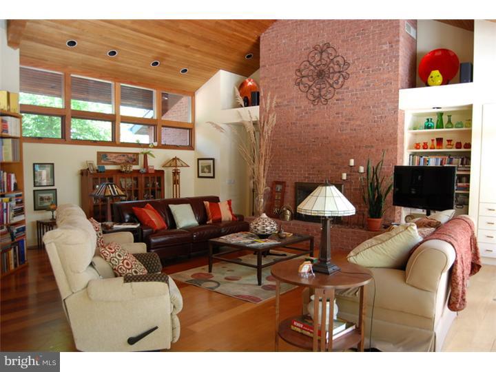 15 Jeffrey Road Reading, PA 19601 - Photo 6 of 25 Gallery Image 6
