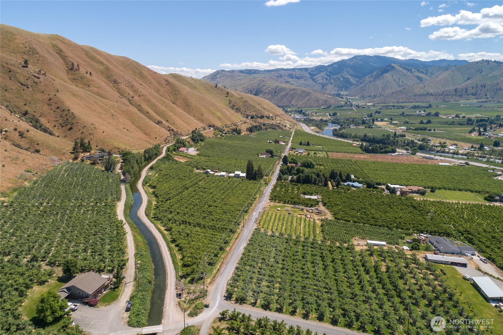 0 Red Apple Road Cashmere, WA 98815 - Photo 29 of 38 a view of a city