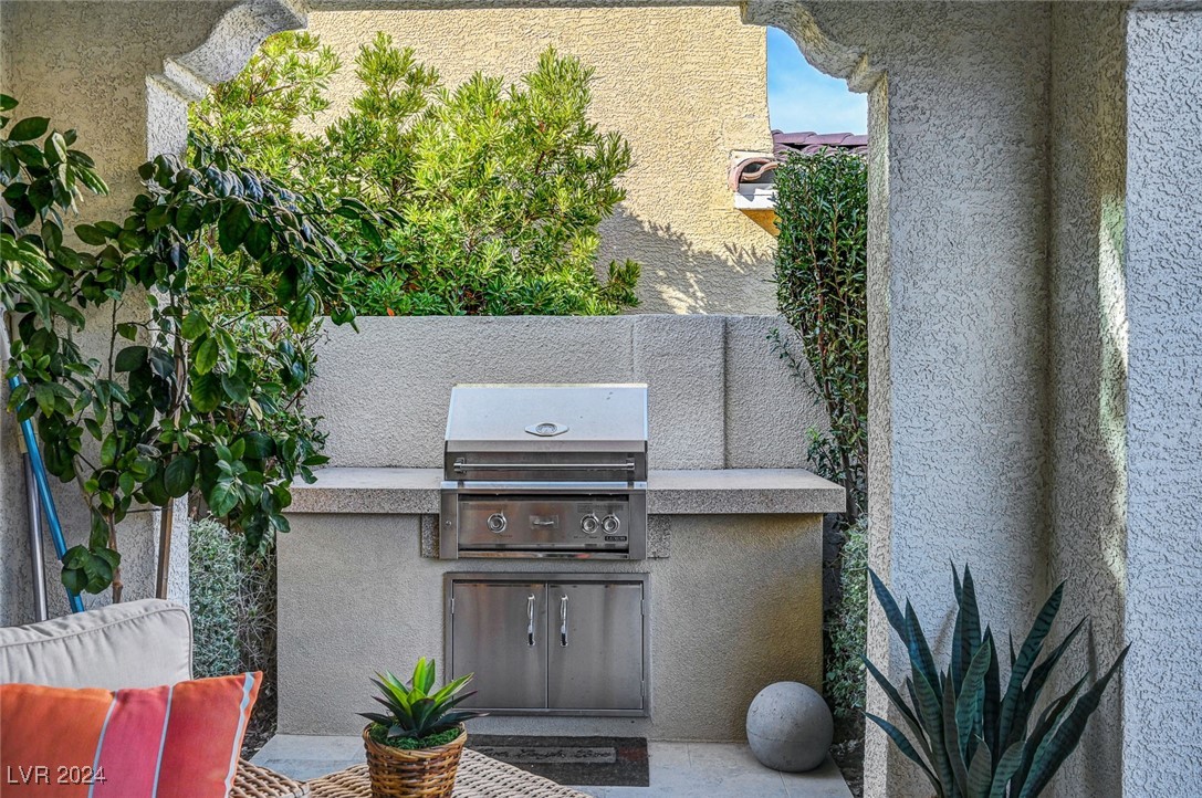 2174 Trivero Street Henderson, NV 89044 - Photo 11 of 63 Backyard