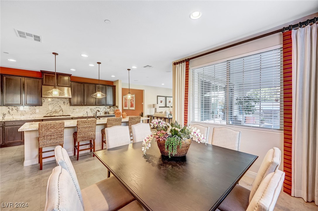 2174 Trivero Street Henderson, NV 89044 - Photo 27 of 63 Kitchen