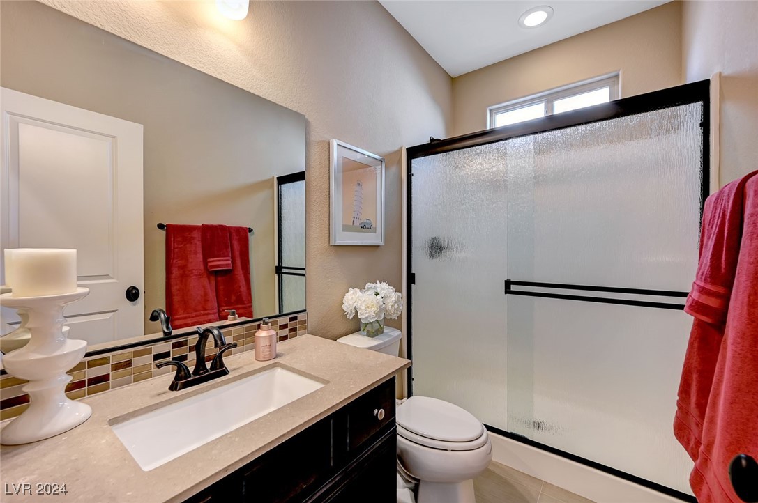 2174 Trivero Street Henderson, NV 89044 - Photo 59 of 63 Bathroom
