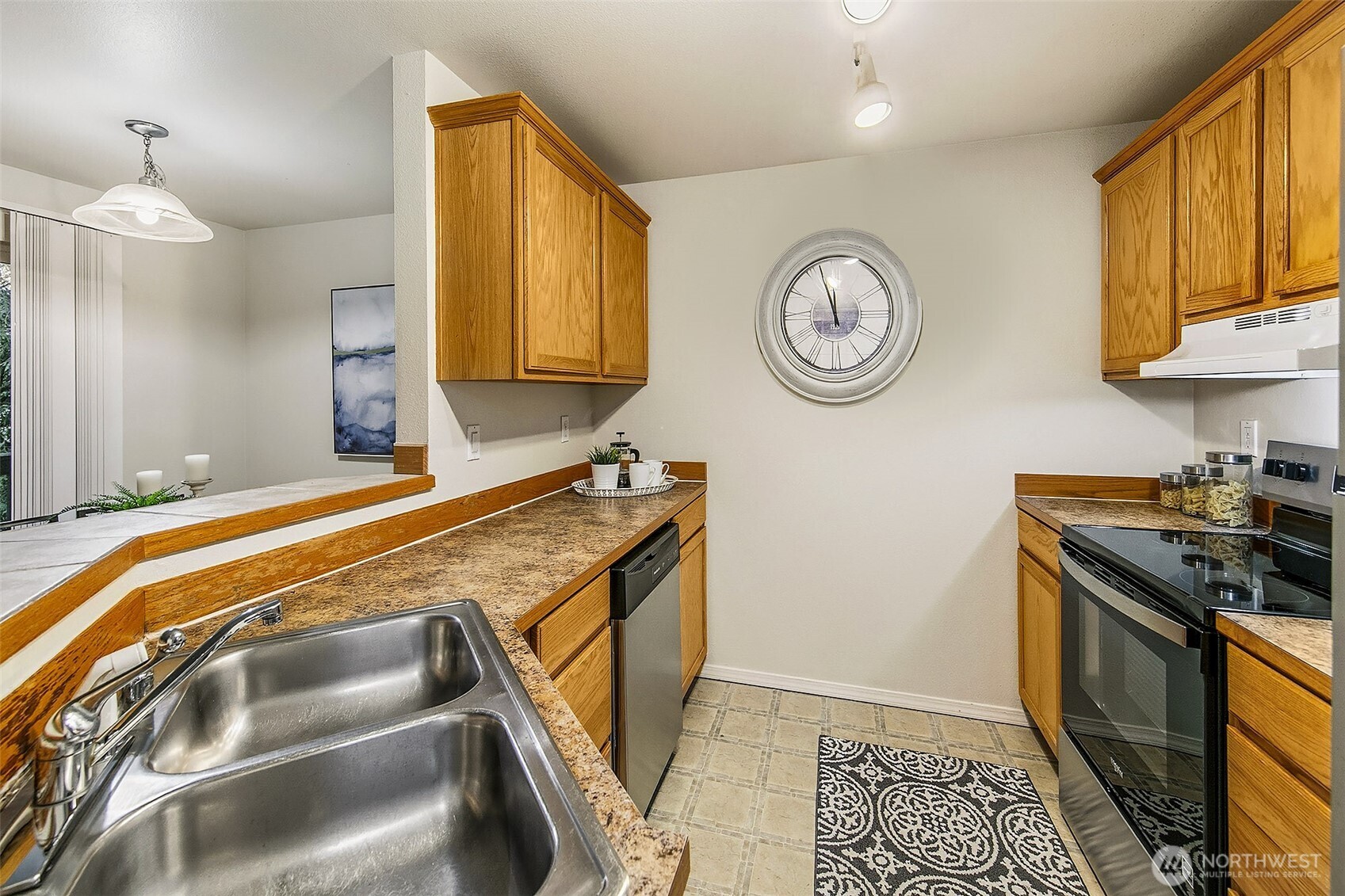 1009 112th Street Southeast, Unit B203 Everett, WA 98208 - Photo 5 of 19