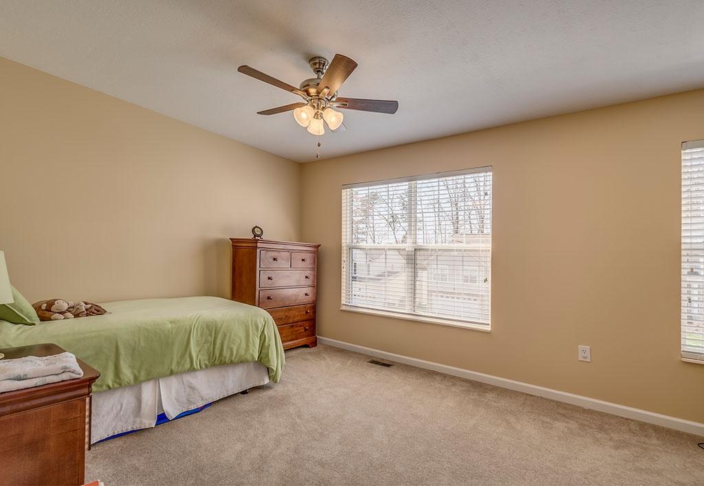 728 Station View Road Knoxville, TN 37919 - Photo 16 of 19 3rd Bedroom