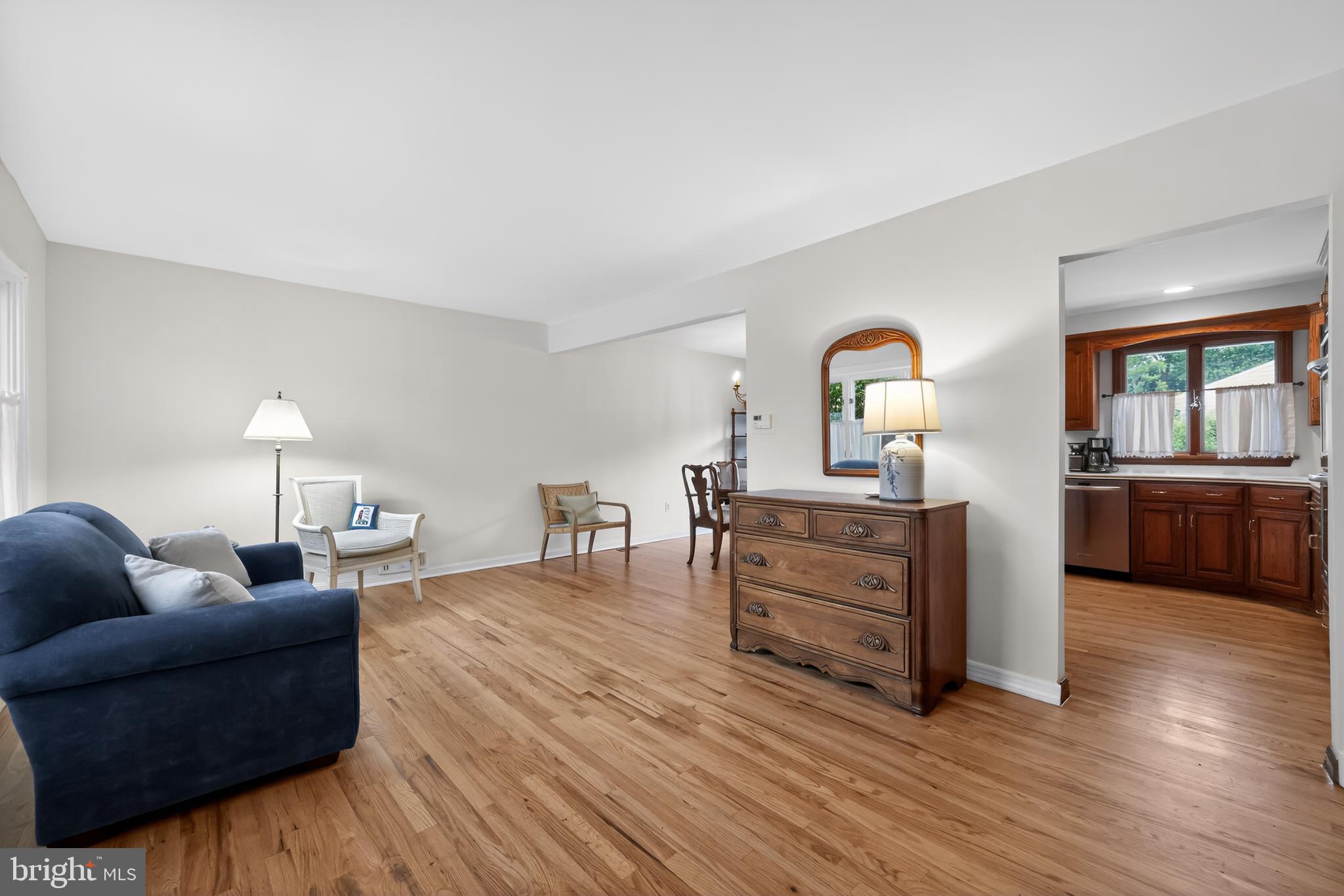 21 Bonnie Rae Drive Hamilton, NJ 08620 - Photo 3 of 20