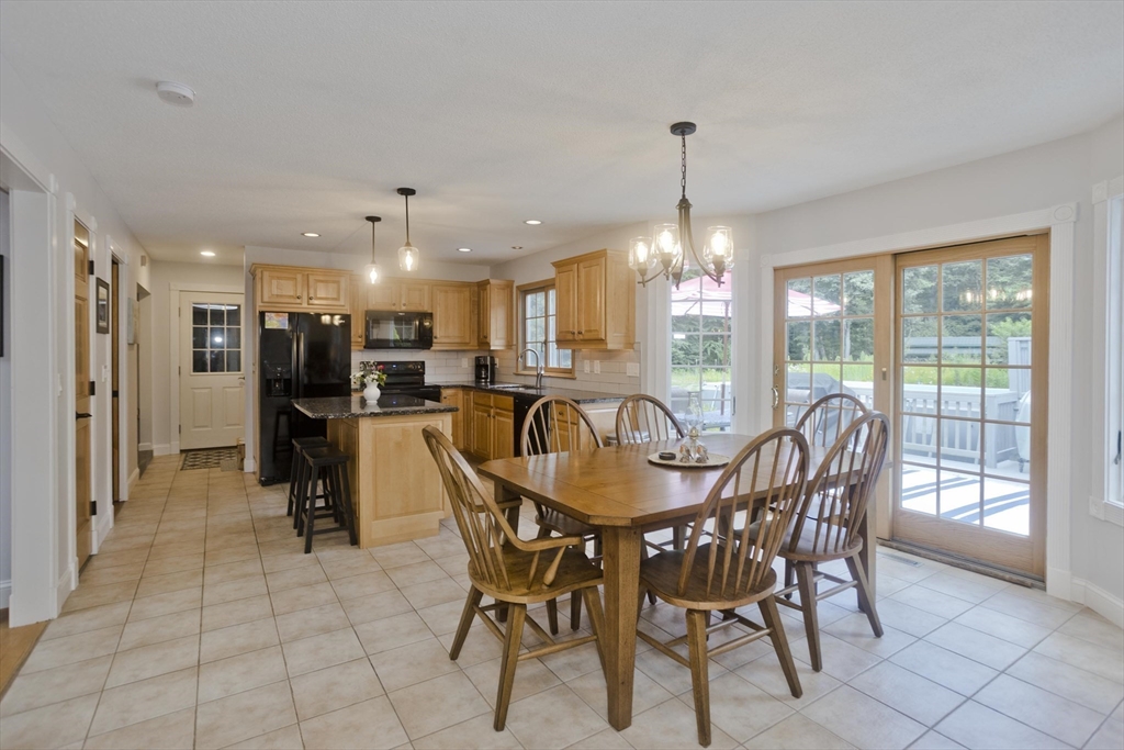 338 Bennett Road Hampden, MA 01036 - Photo 11 of 42 Gallery Image 11