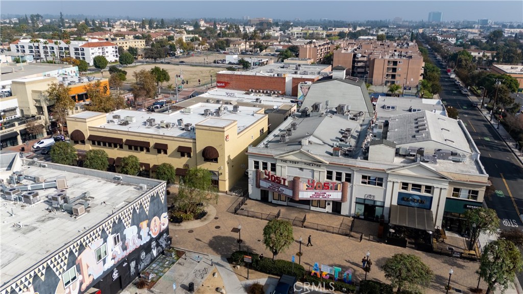 450 East 4th Street, Unit 237 Santa Ana, CA 92701 - Photo 23 of 25 a picture of city view