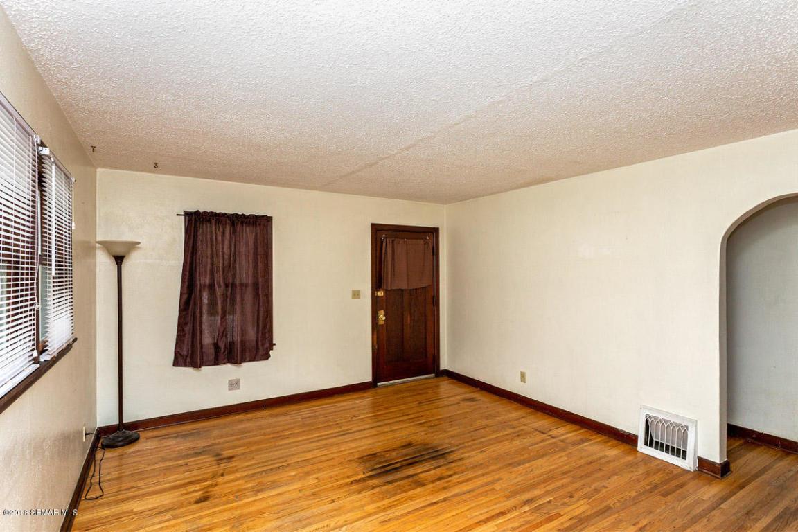 1252 4th Street Northeast Rochester, MN 55906 - Photo 6 of 17 Gallery Image 6