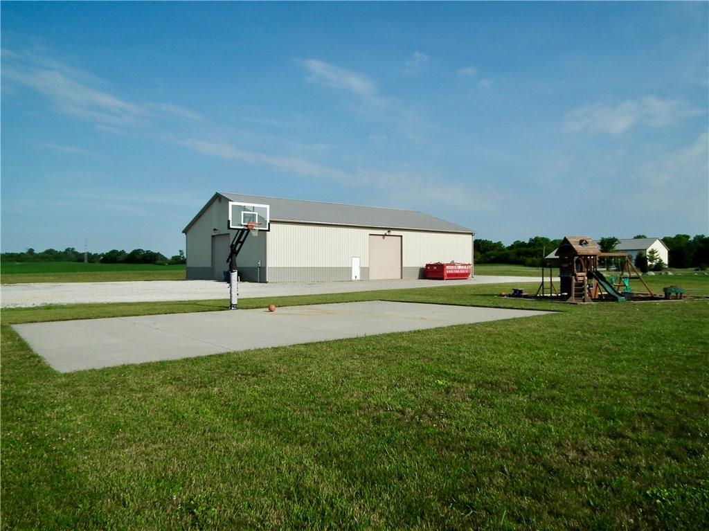 9010 South Mitthoeffer Road Indianapolis, IN 46259 - Photo 36 of 40 Gallery Image 36
