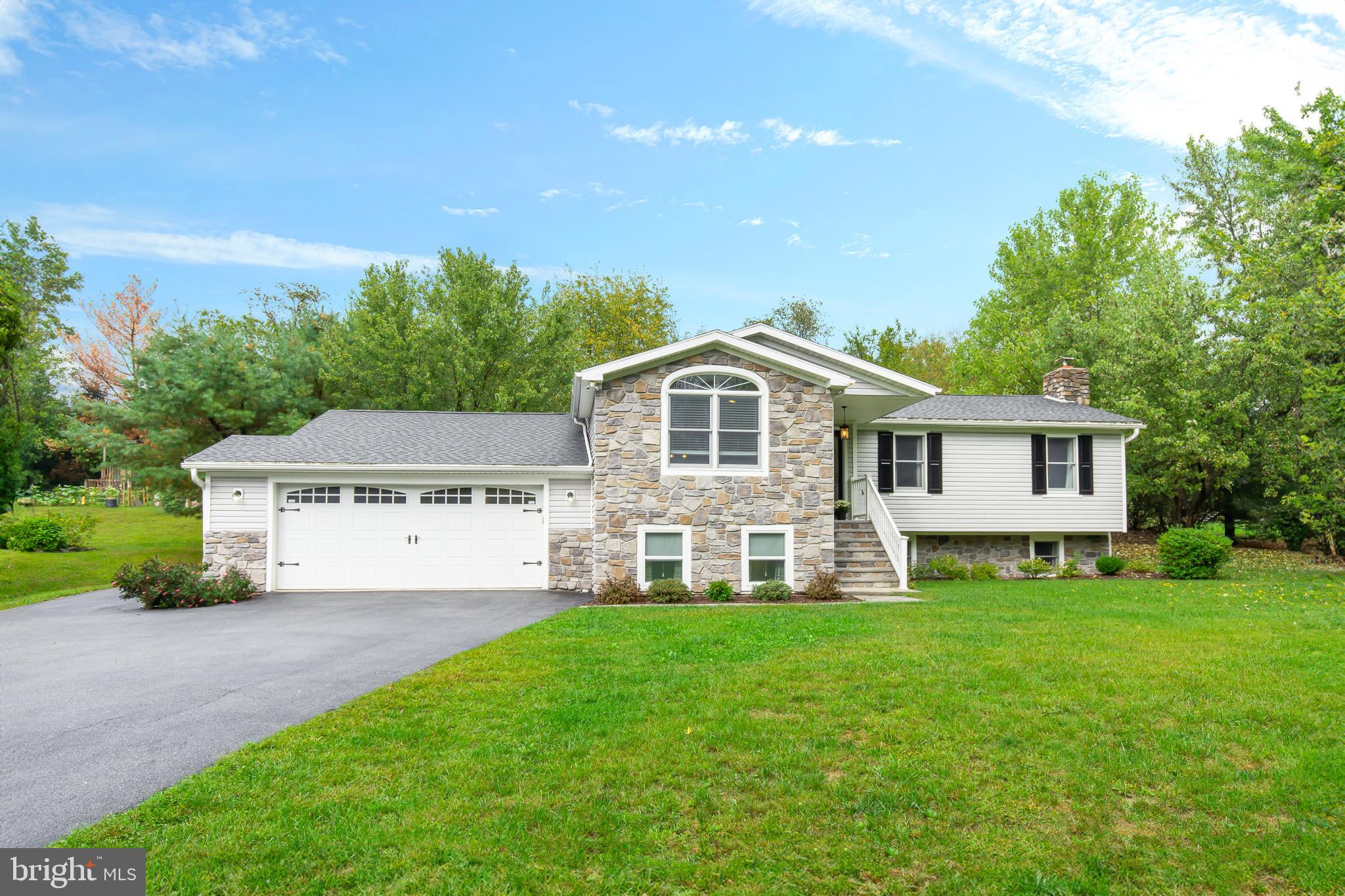 Welcome Home to 4 Stoudt Rd!