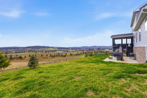 $1,295,000 | 7033 Fiddlers Glen Drive, Arrington, TN 37014