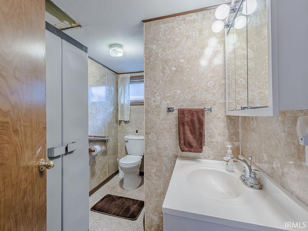 15502 Lima Road Huntertown, IN 46748 - Photo 13 of 16