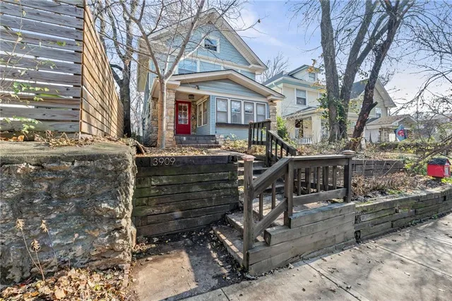$310,000 | 3909 Charlotte Street, Kansas City, MO 64110