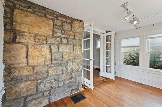 $310,000 | 3909 Charlotte Street, Kansas City, MO 64110