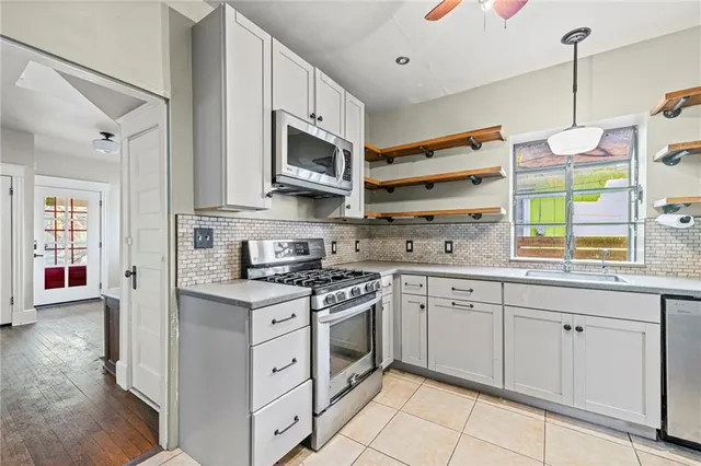 $310,000 | 3909 Charlotte Street, Kansas City, MO 64110