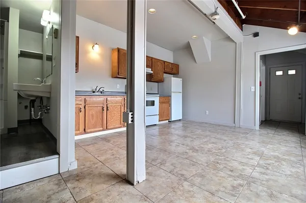 $1,500 | 55 Beach Street, Unit 11, Westerly, RI 02891
