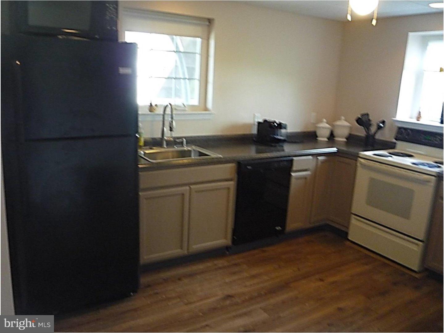 2516 Joshua Drive Sinking Spring, PA 19608 - Photo 6 of 25 Gallery Image 6
