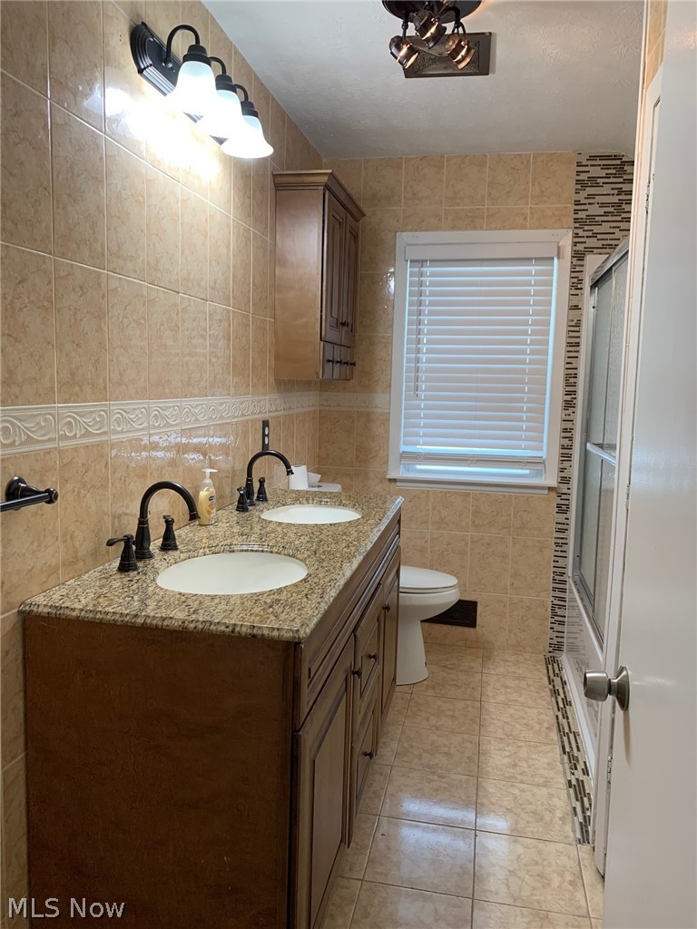 6820 Ackley Road Parma, OH 44129 - Photo 10 of 15