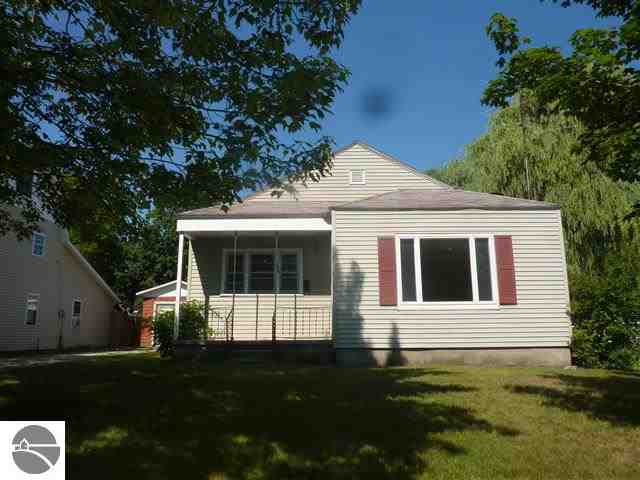 1005 Maple Street Clare, MI 48617 - Photo 1 of 11 1769610.JPG