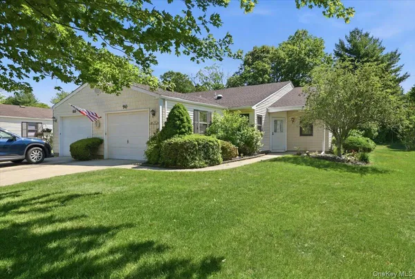 $589,999 | 90 Knolls Drive, Stony Brook, NY 11790