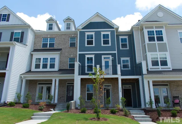 $2,600 | 1326 Barn Cat Way, Unit 231, Apex, NC 27502