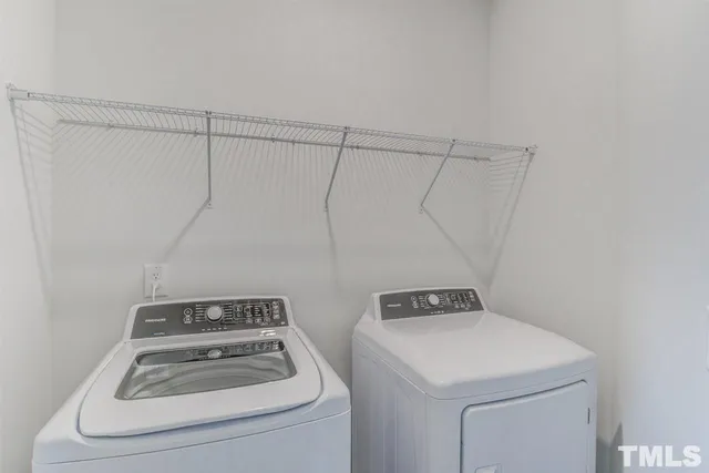 $2,600 | 1326 Barn Cat Way, Unit 231, Apex, NC 27502