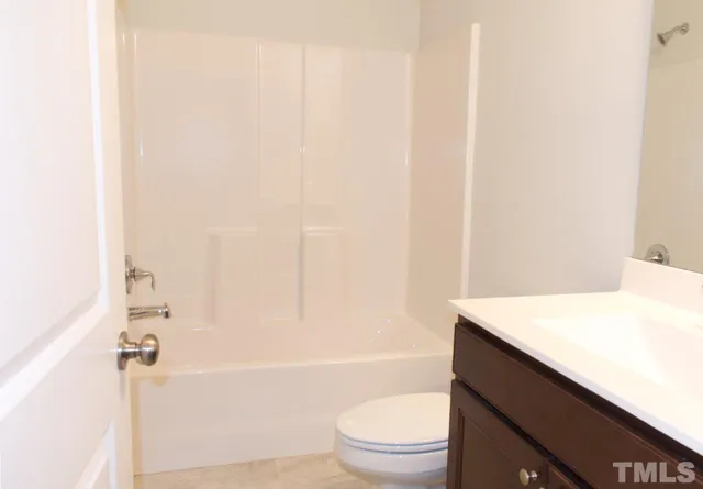 $2,600 | 1326 Barn Cat Way, Unit 231, Apex, NC 27502