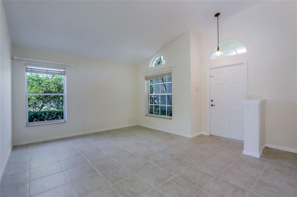 46 Southwest Cabana Point Circle Stuart, FL 34994 - Photo 15 of 24 Gallery Image 15