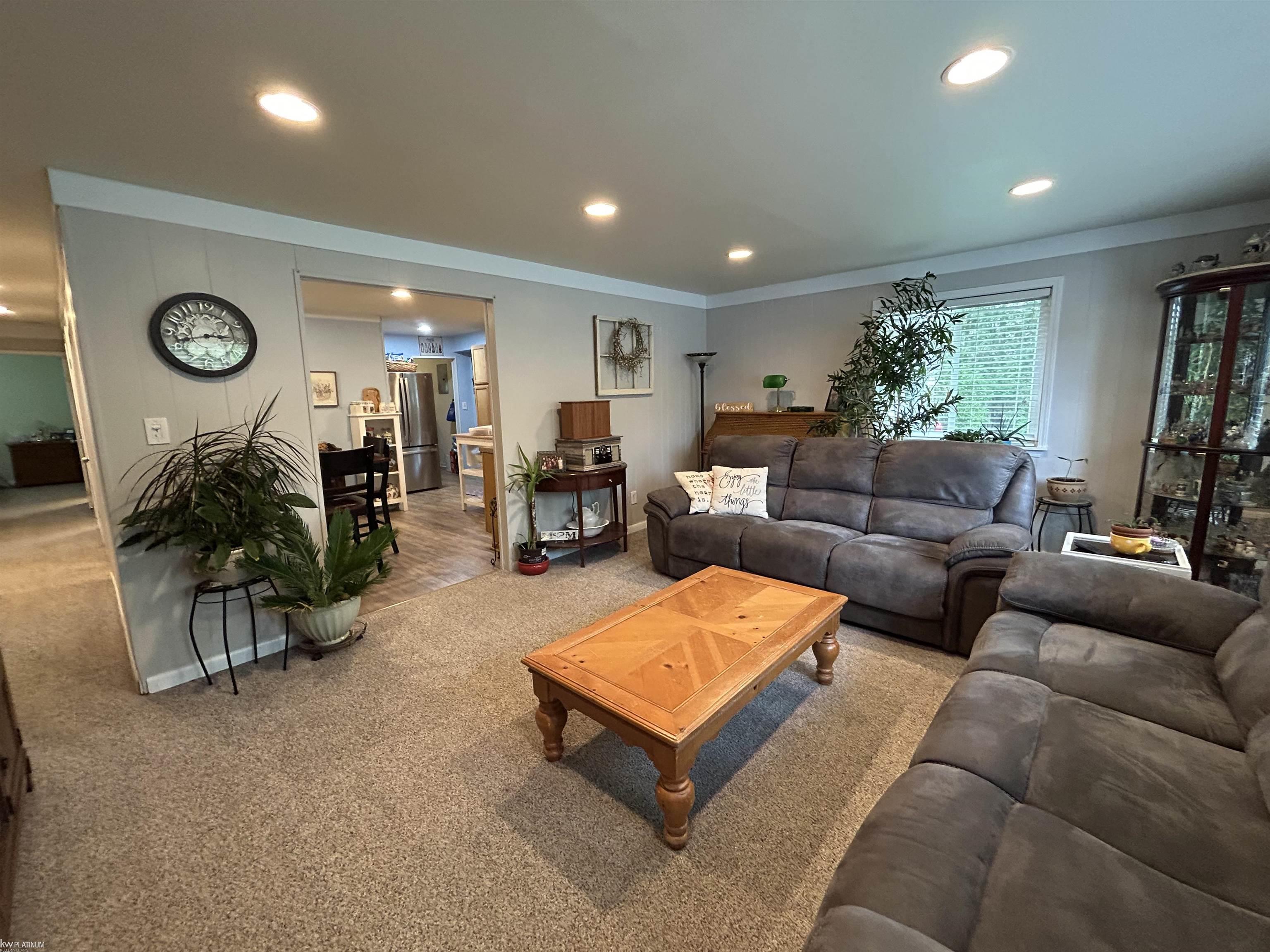 7338 Southwood Road Lexington, MI 48450 - Photo 4 of 31