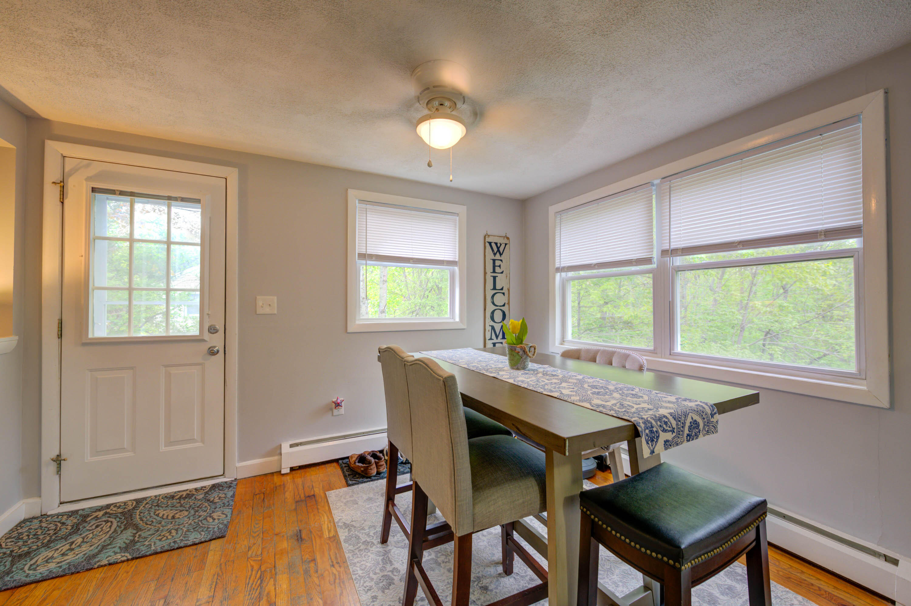 433 Duck Pond Road Westbrook, ME 04092 - Photo 6 of 19 435Dining