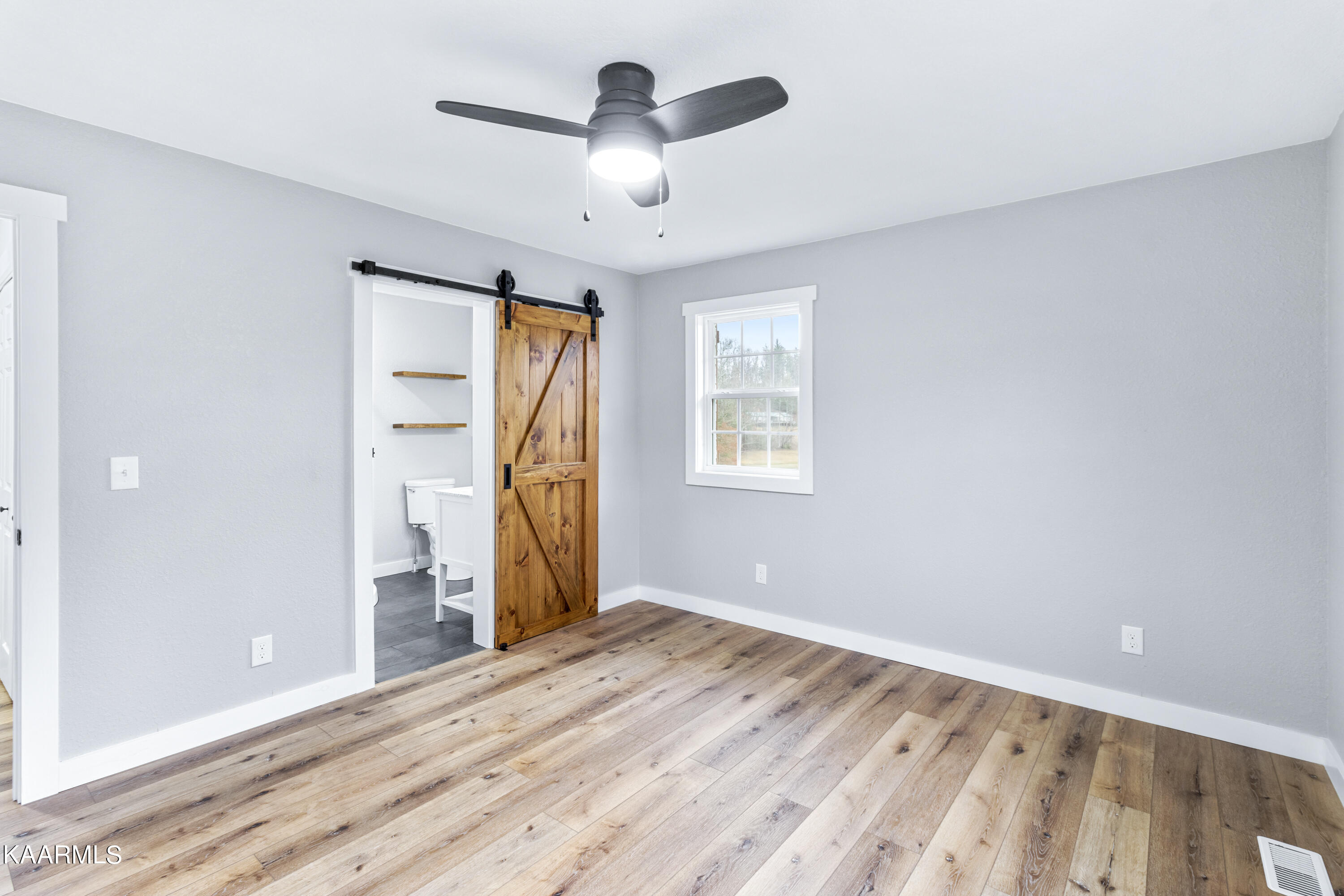 136 Freels Lane Lancing, TN 37770 - Photo 20 of 28 136 Freels Ln-15