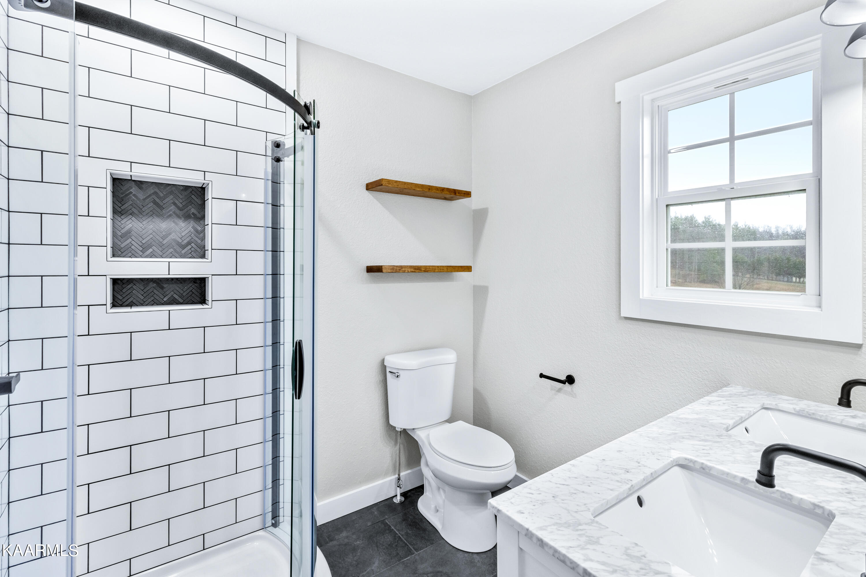 136 Freels Lane Lancing, TN 37770 - Photo 23 of 28 136 Freels Ln-18