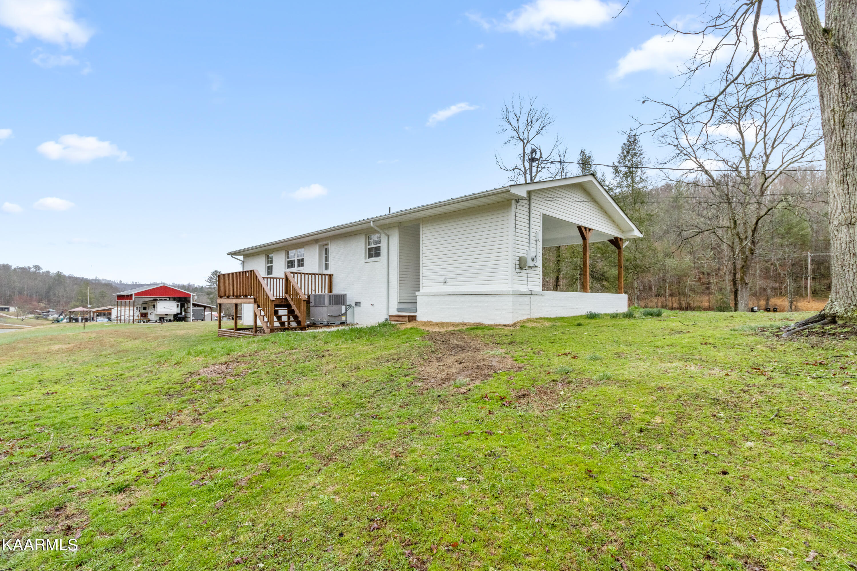 136 Freels Lane Lancing, TN 37770 - Photo 27 of 28 136 Freels Ln-28