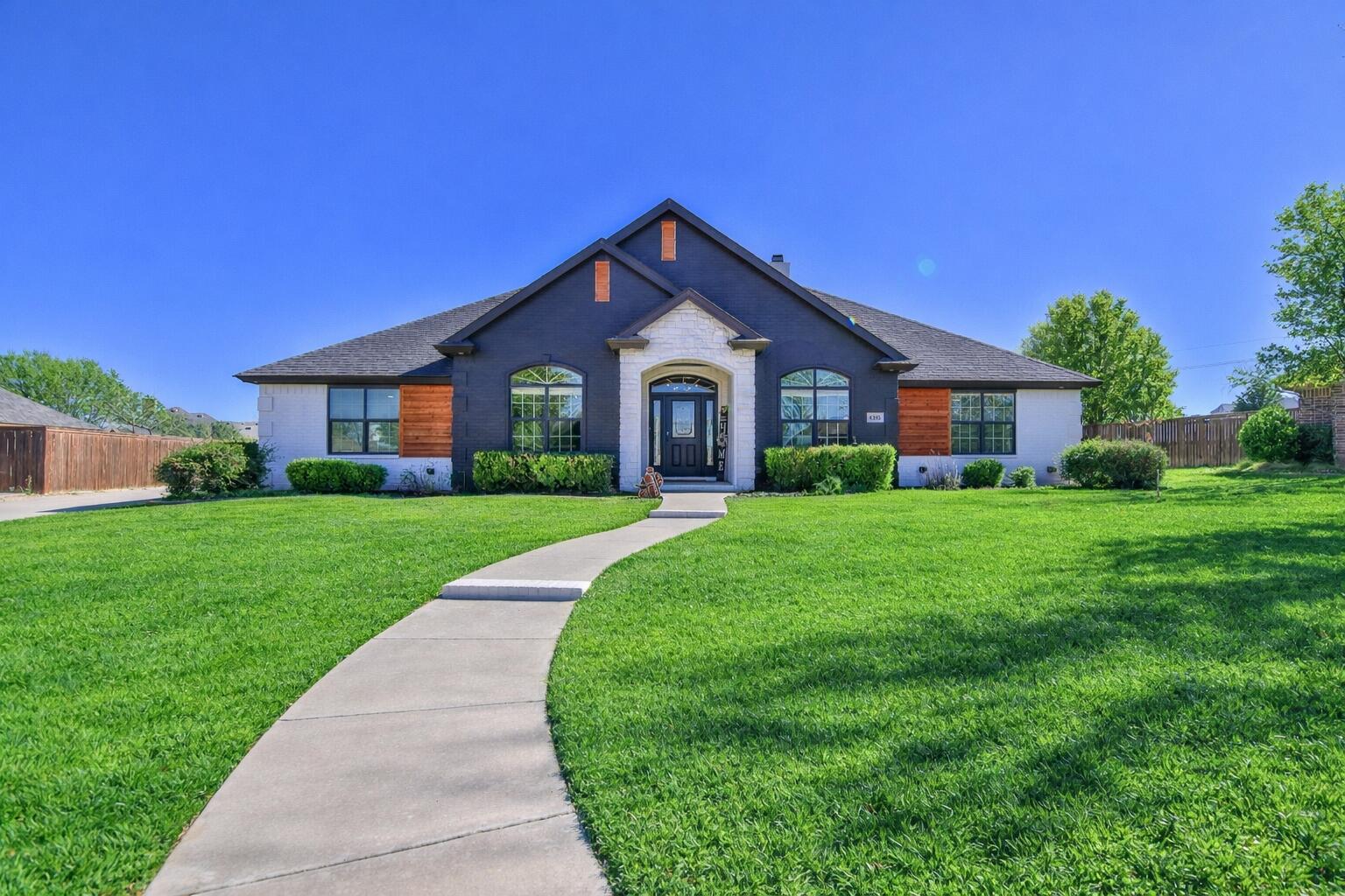 6205 113th Street Lubbock, TX 79424 - Photo 2 of 34 IMG_0464