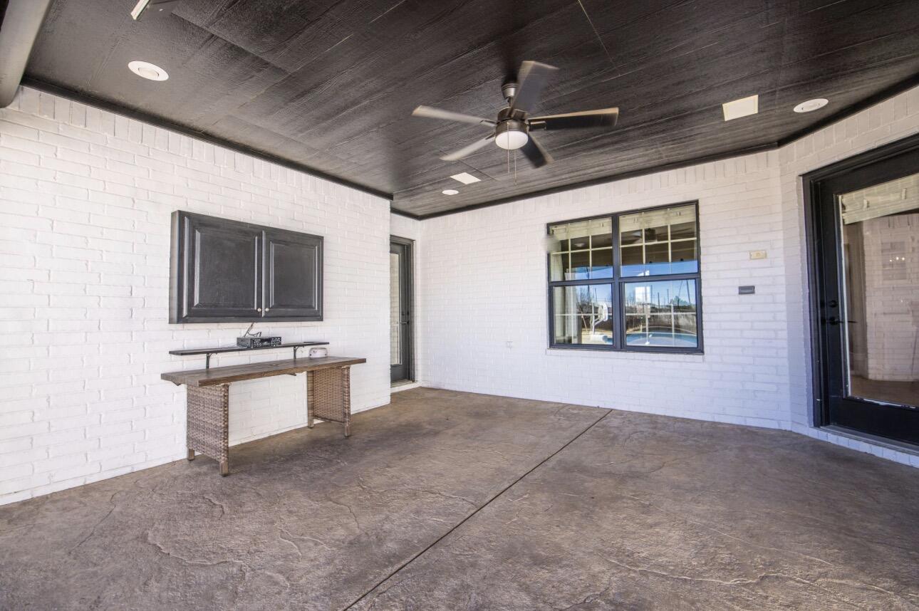 6205 113th Street Lubbock, TX 79424 - Photo 27 of 34 IMG_0453