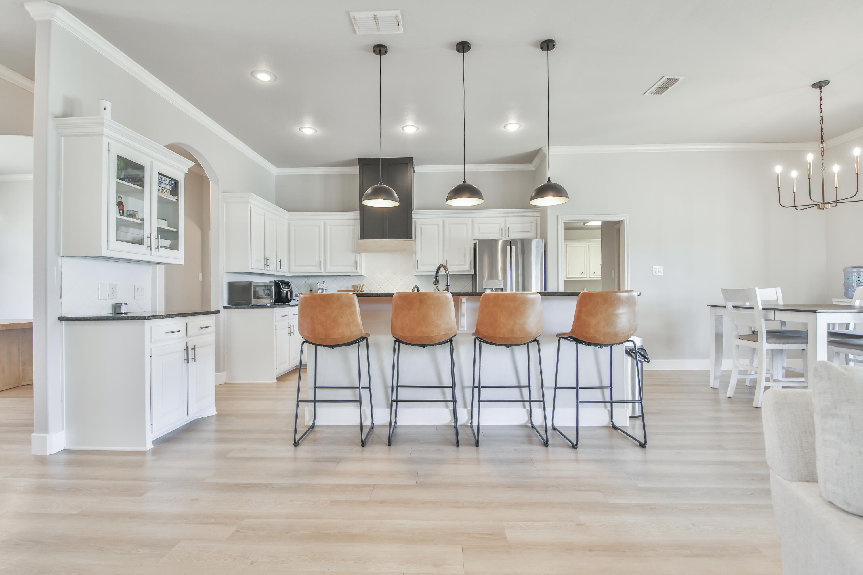 6205 113th Street Lubbock, TX 79424 - Photo 7 of 34 IMG_0399