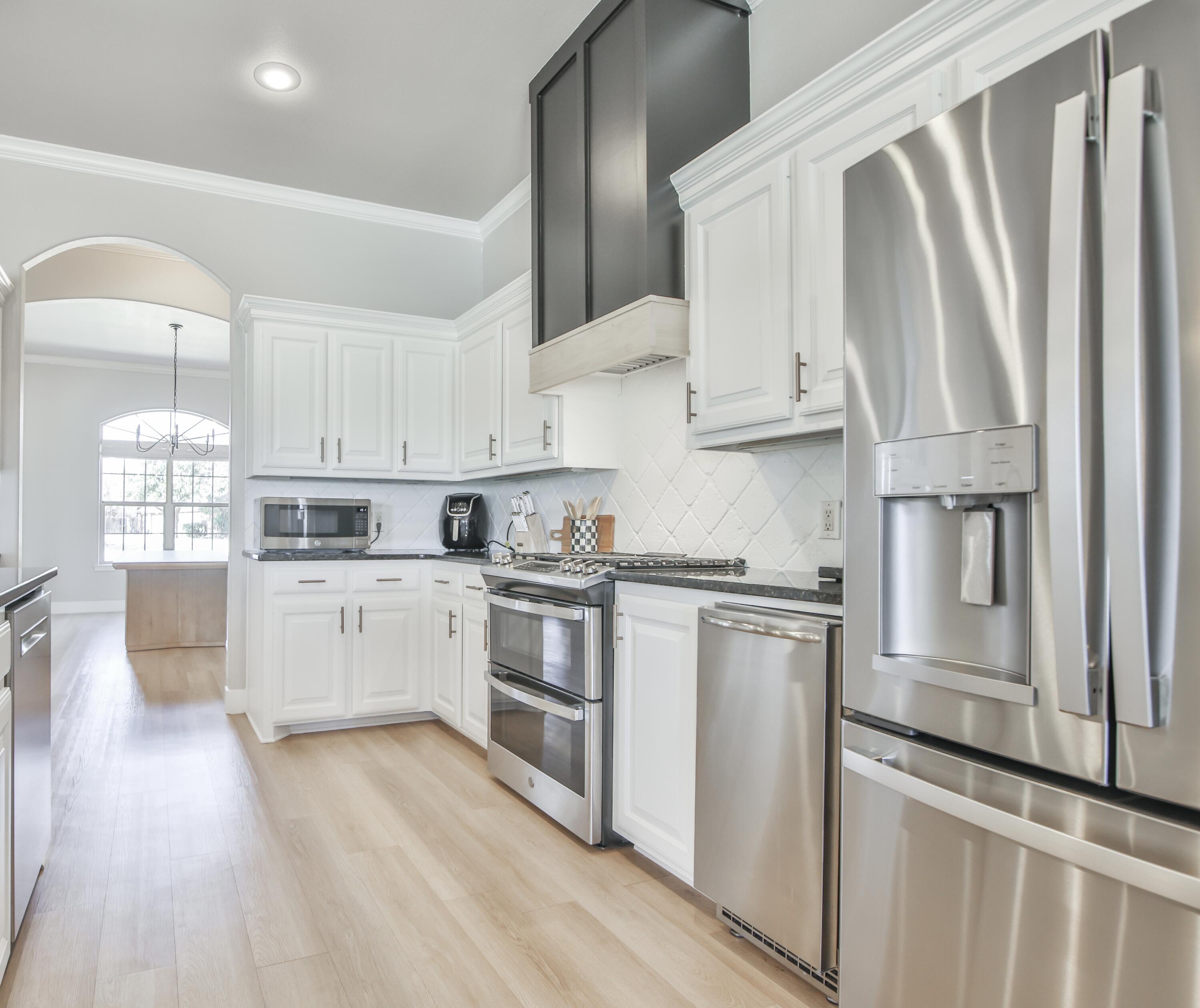 6205 113th Street Lubbock, TX 79424 - Photo 10 of 34 IMG_0402