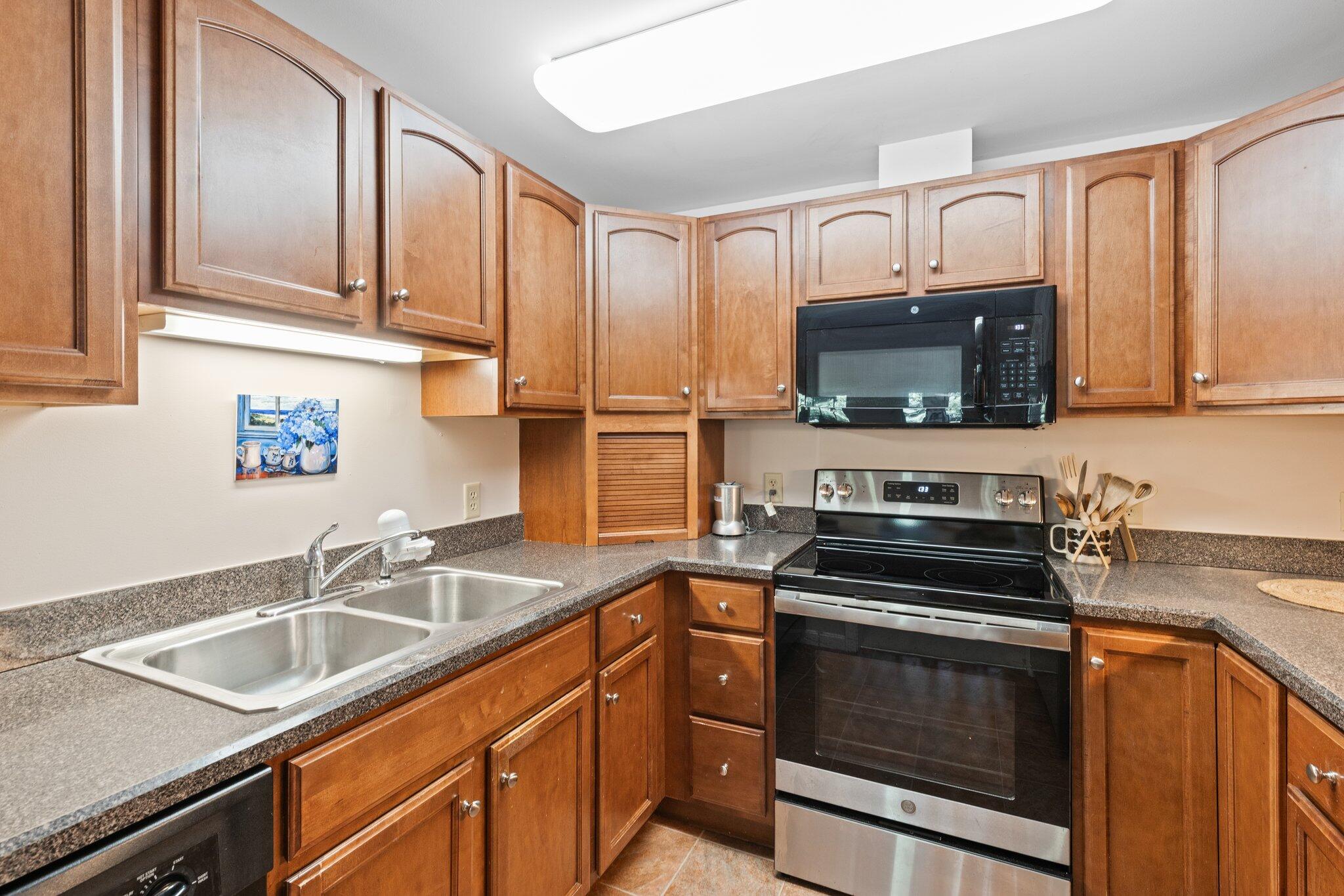 18 West Road, Unit 209 Orleans, MA 02653 - Photo 16 of 38 15-web-or-mls-18-west-rd