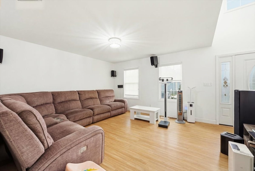 238 Sterling Street Fall River, MA 02721 - Photo 4 of 18