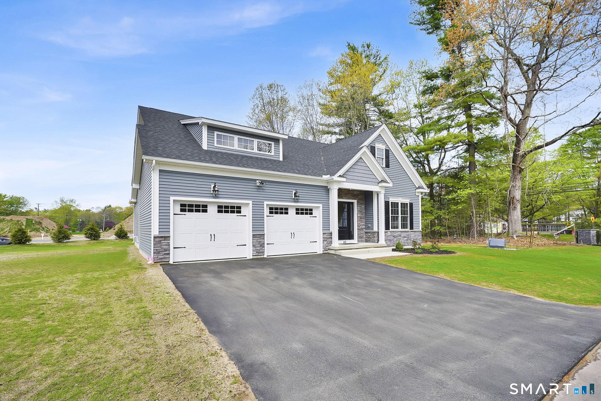 38 Liberty Lane Enfield, CT 06082 - Photo 2 of 40