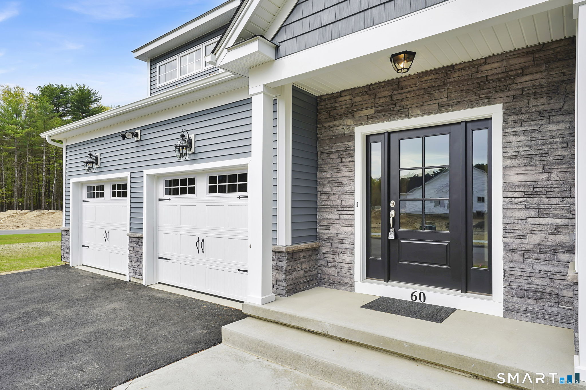 38 Liberty Lane Enfield, CT 06082 - Photo 3 of 40