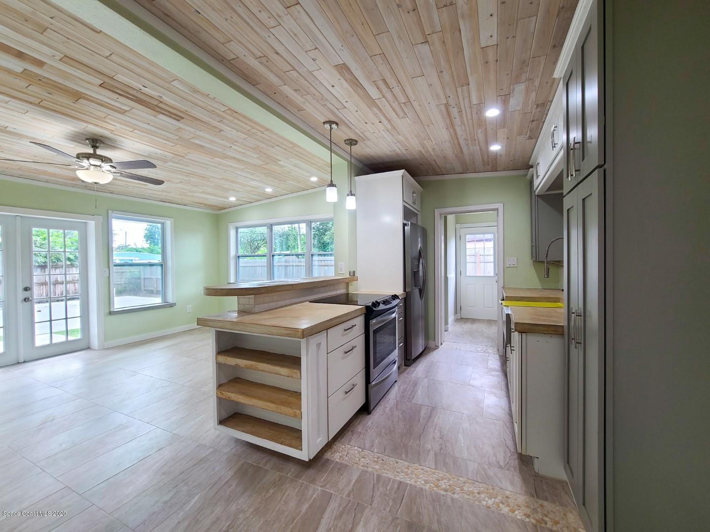 855 Edgewood Road Titusville, FL 32780 - Photo 9 of 37 2020-09-30 15.22.31