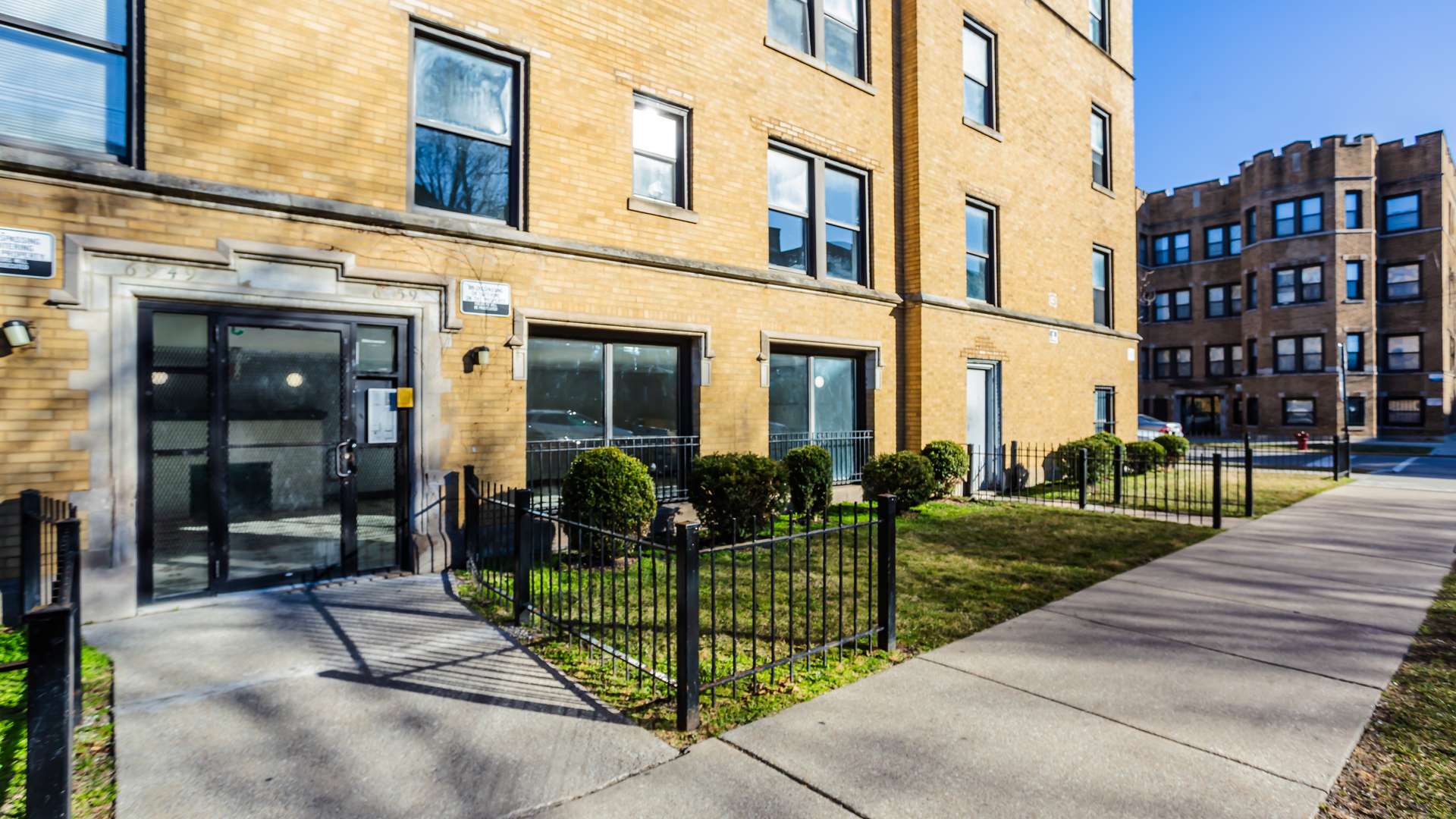 6949 South Paxton Ave Unit 1B