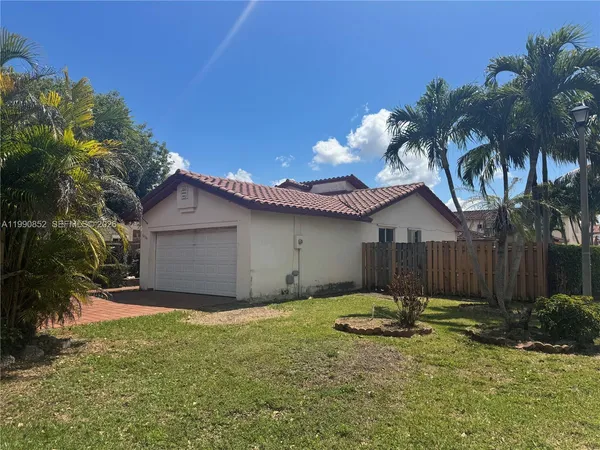 $4,500 | 14750 Southwest 111th Street, Unit 1, Miami, FL 33196
