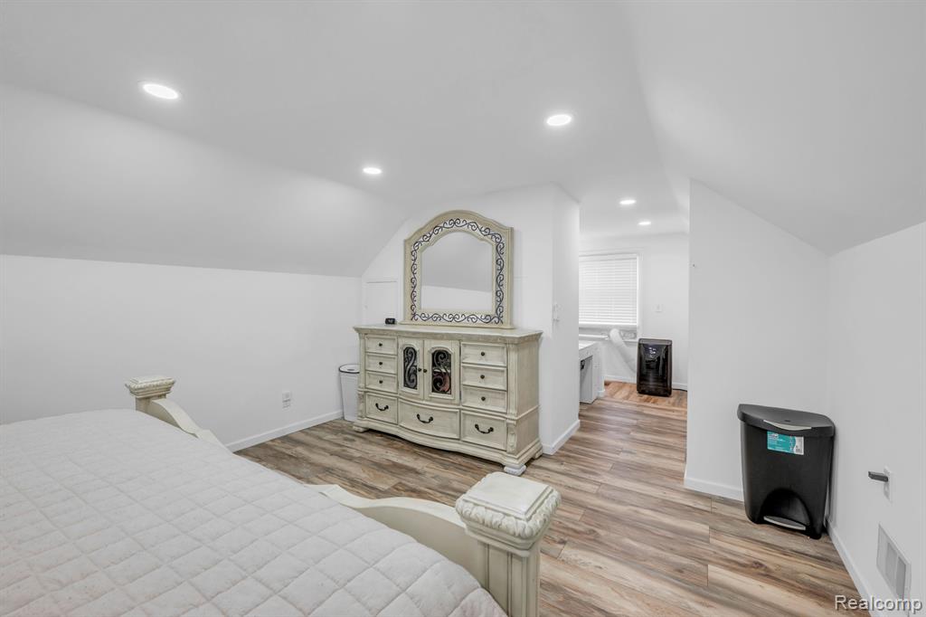 3360 Chestnut Street Dearborn, MI 48124 - Photo 18 of 36