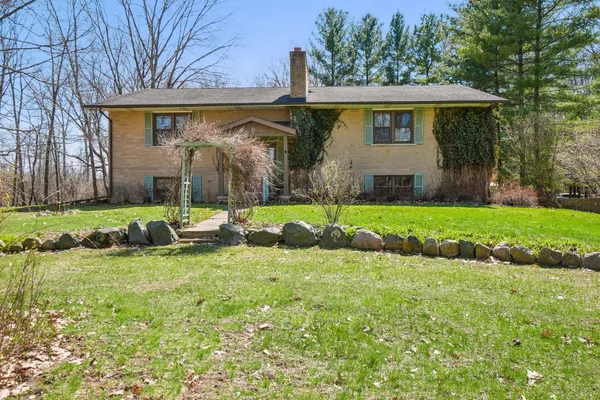 $600,000 | 13909 Scio Church Road, Chelsea, MI 48118