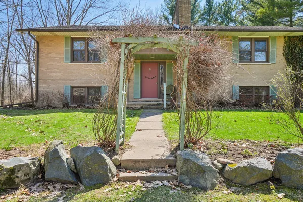 $600,000 | 13909 Scio Church Road, Chelsea, MI 48118