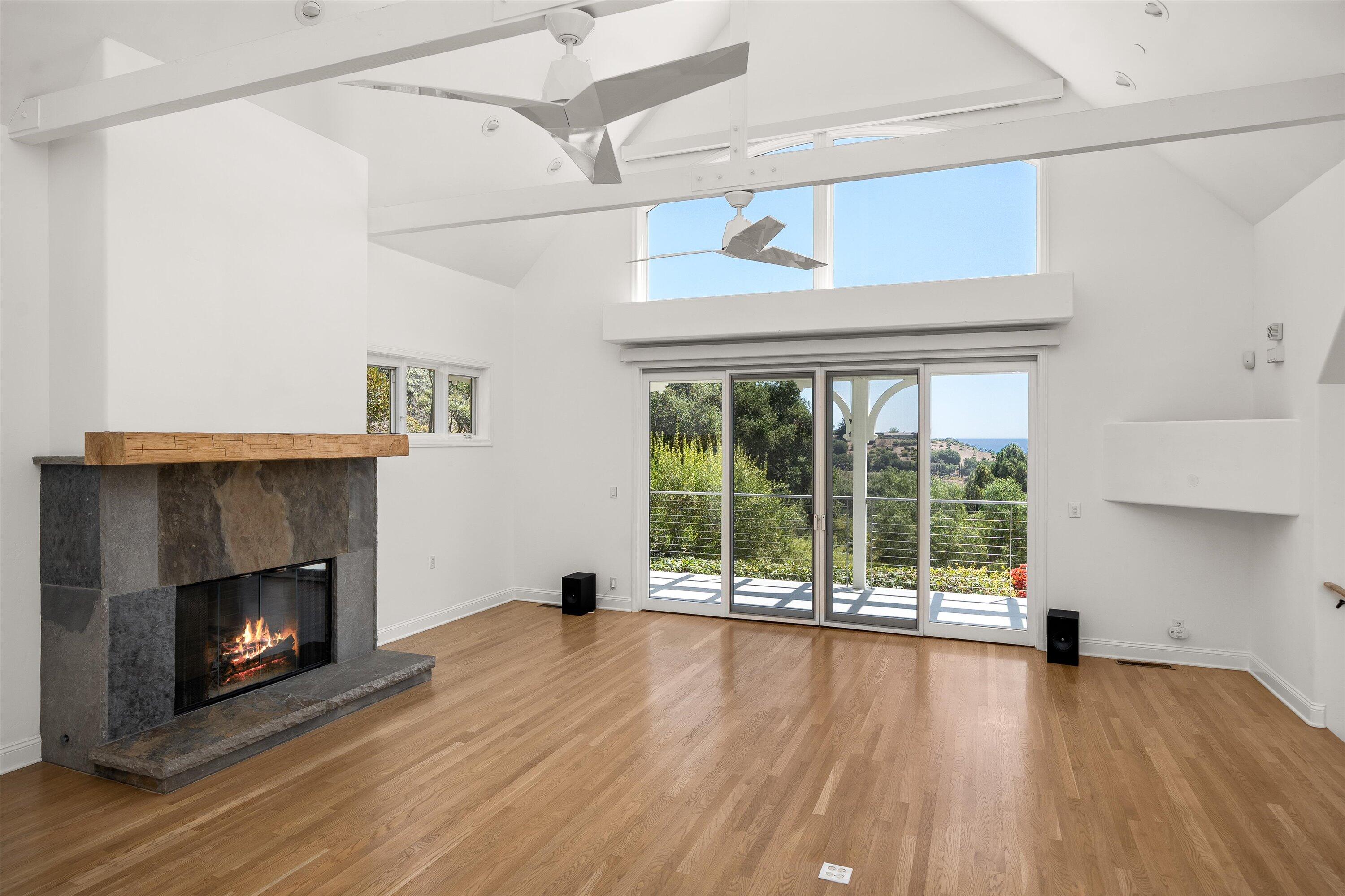 2850 Torito Road Montecito, CA 93108 - Photo 7 of 26 Living Room